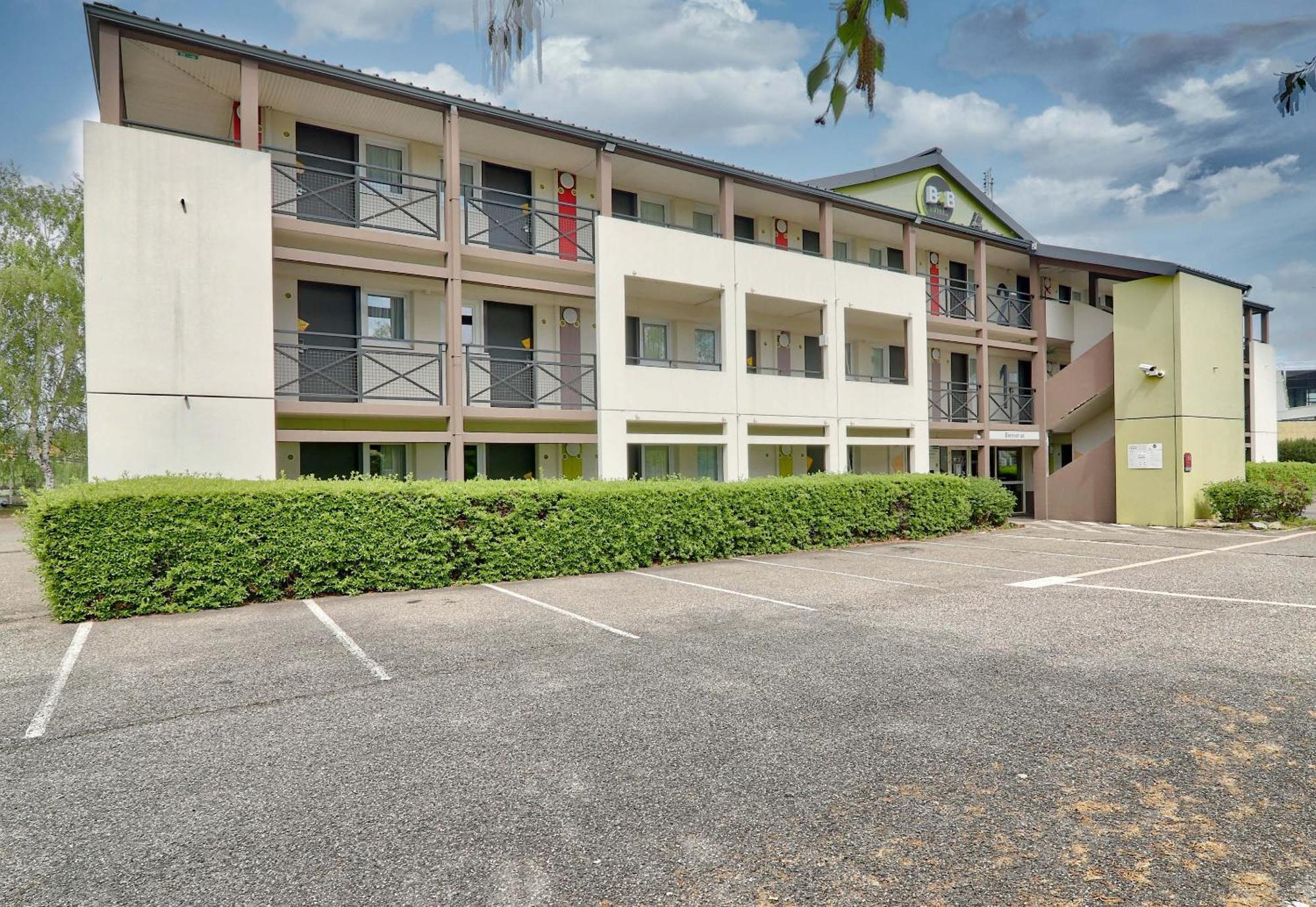 B&B Hotel Clermont-Ferrand Le Brezet Aeroport Exterior photo